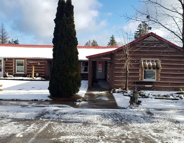 Birchwood Motel - Web Listing (newer photo)
